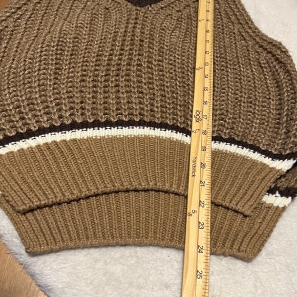 West of Melrose Brown Chunky Knit V-Neck Sweater Vest Side Slit Ribbed Hem Sz SM - Picture 12 of 12